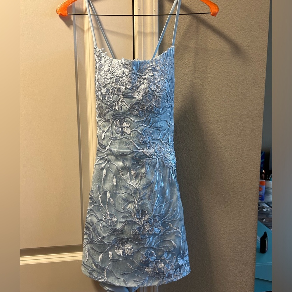 Blue floral short dress